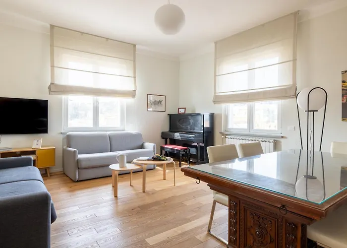 Apartment Floor With Rooftop Terrace Near St. Peter Rom