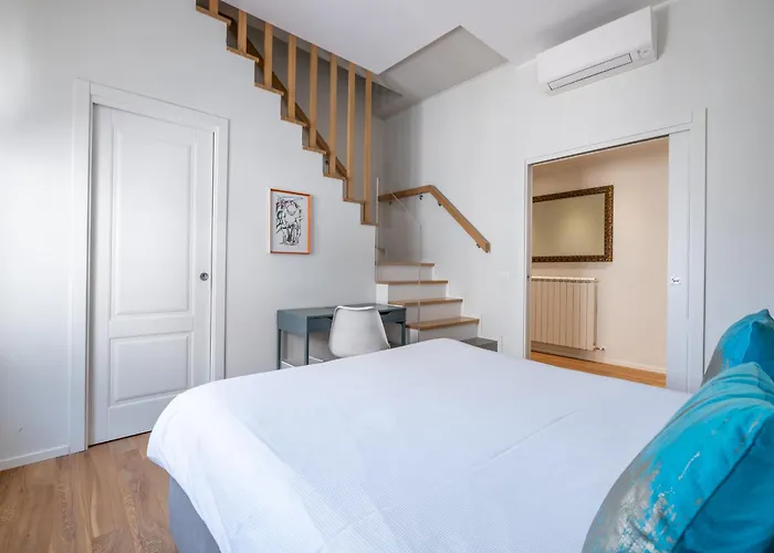 Floor With Rooftop Terrace Near St. Peter Apartment Rom
