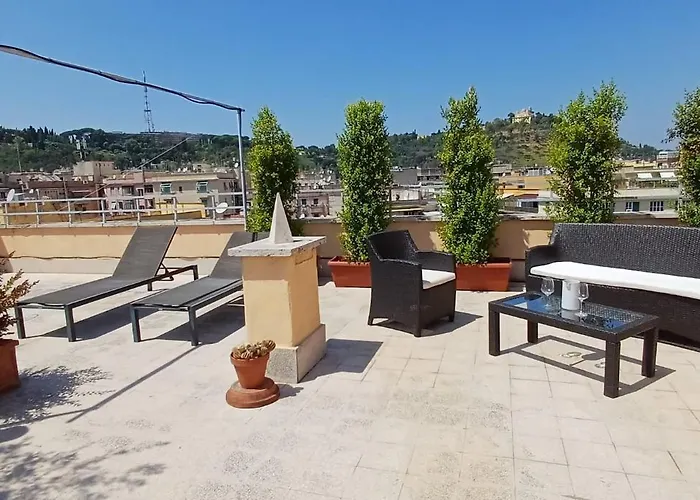 Floor With Rooftop Terrace Near St. Peter